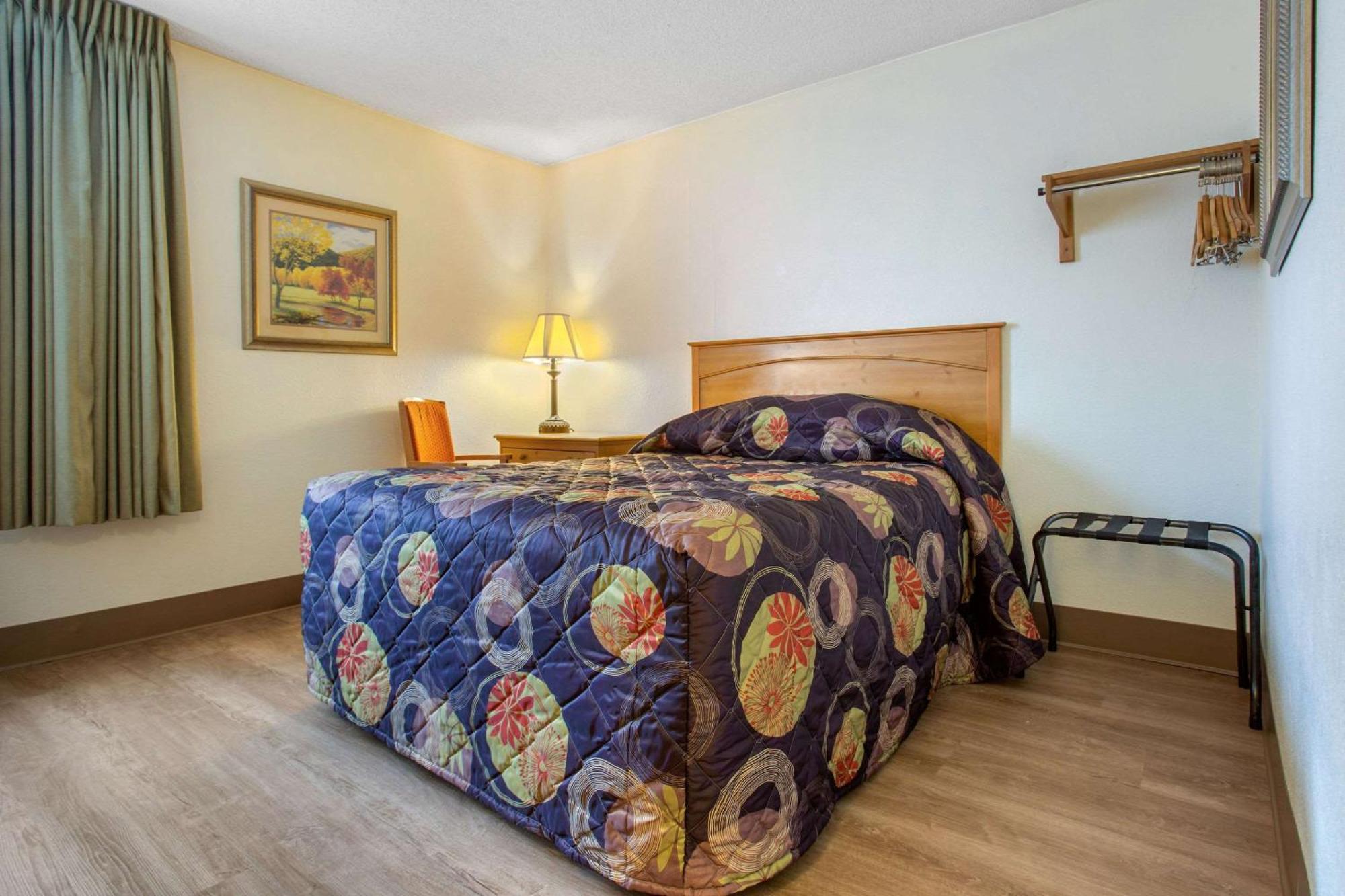 Rodeway Inn Asheville Ngoại thất bức ảnh